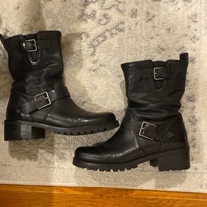Cole Hann barely worn boots
